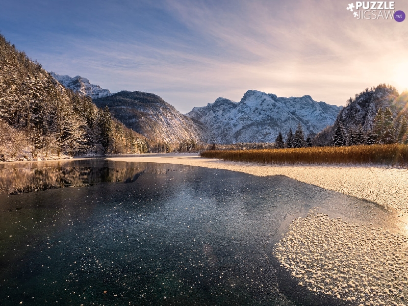 Almsee Lake, winter, Mountains, trees, rays of the Sun, Austria, Wooden, cottage, viewes