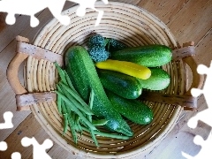 beans, broccoli, plate, zucchini, wicker
