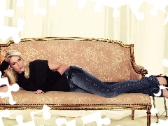 sofa, Ana Hickmann, Blonde