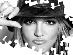 Britney Spears, Hat