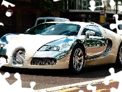 Bugatti Veyron, Street
