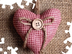 Heart teddybear, Pane, button, textile