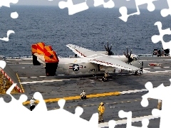 Grumman C-2 Greyhound, Carl Vinson