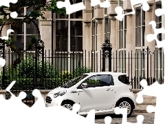 motor car, Aston Martin Cygnet, city