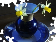 Daffodils, blue, jug