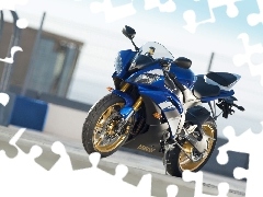 Yamaha YZF R6, direction