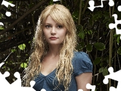 Blonde, Emilie De Ravin