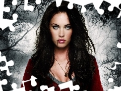 Megan Fox, medallion, forest, Vampire