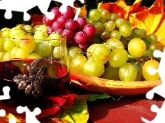 Grapes, A glass