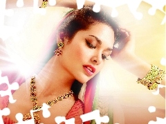 Women, jewellery, Esha Gupta, make-up