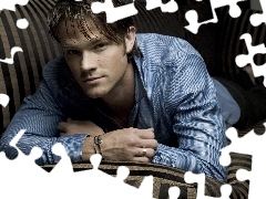 Jared Padalecki, Sofa