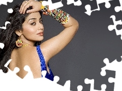 Shriya Saran, make-up