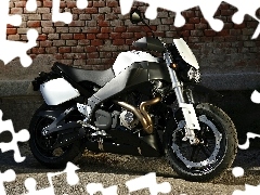 White, massive, frame, Buell Lightning Super XB12STT