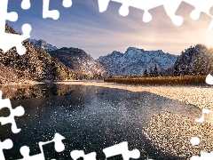 Almsee Lake, winter, Mountains, trees, rays of the Sun, Austria, Wooden, cottage, viewes