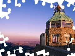 Lighthouse, Mountains