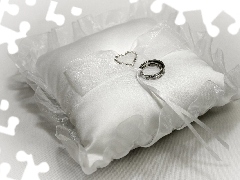Pillow, Silver, rings, Heart teddybear