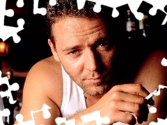 Russell Crowe, Cigarette