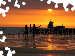 Ship, Steam, Beaches