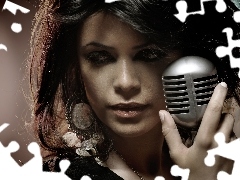 Mike, Yasmin Levy, singer