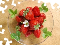 leaves, salad-bowl, strawberries