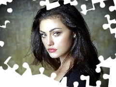 Phoebe Tonkin, The look