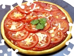 pizza, tomatoes