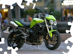 naked, Triumph Street Triple