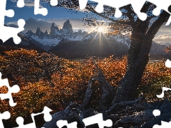 rays of the Sun, Argentina, viewes, trees, Mountains, Los Glaciares National Park, Fitz Roy, Mountains, Patagonia, mount, autumn