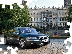 house, viewes, Volkswagen Phaeton, trees