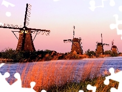 River, Windmills