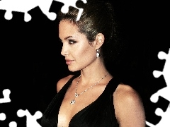 Angelina Jolie, jewellery