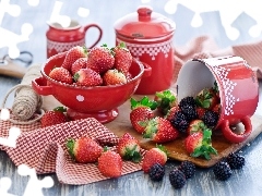 color, strawberries, blackberries, dishes