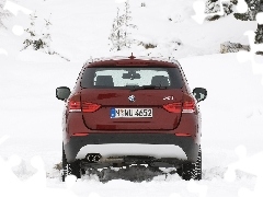 BMW X1, snow