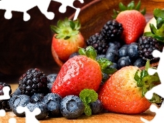 strawberries, blueberries, bowl, blackberries