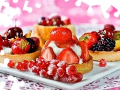 Cupcakes, tray, fruit